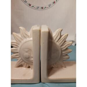 Set of 2 Opal House Celestial Sun Face Bookends 5,25 in Beige Stoneware Jungalow
